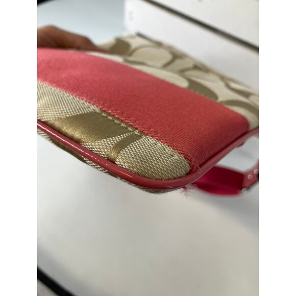 COACH SMALL TAN, PINK SIGNATURE CANVAS WOMENS CROSSBODY BAG - Picture 10 of 16
